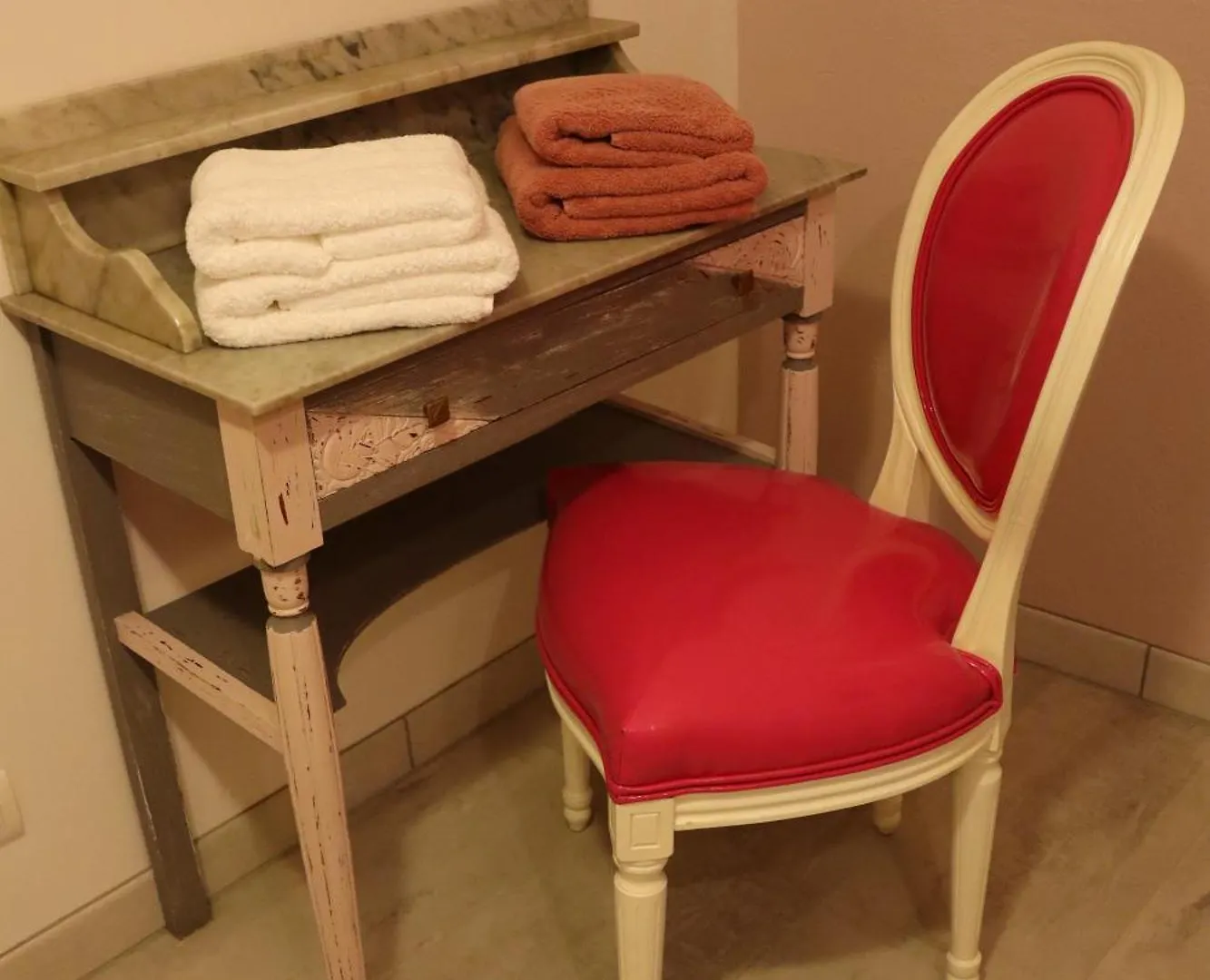 La Cour Des Saligues Bed & Breakfast Riscle 0*,  Fransa